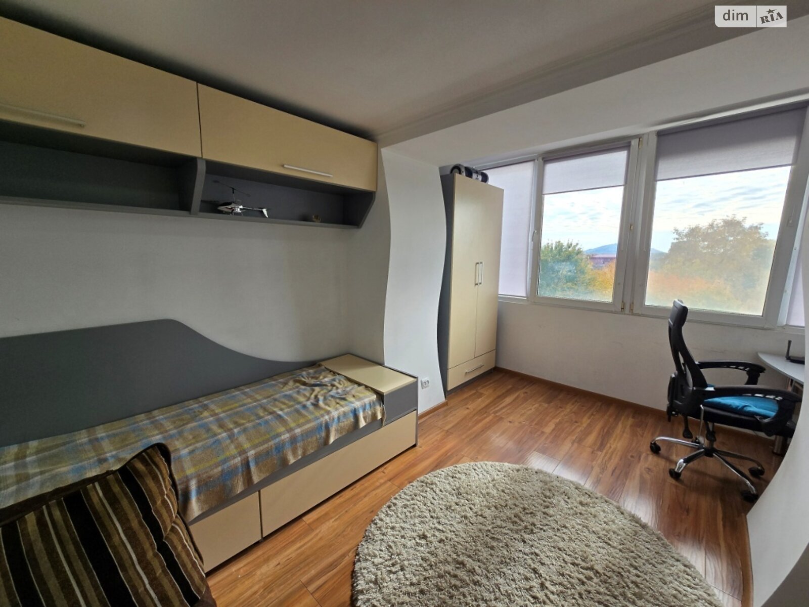 Продаж трикімнатної квартири в Мукачеві, на вул. Росвигівська, фото 1 Продаж трикімнатної квартири в Мукачеві, на вул. Росвигівська, фото 1