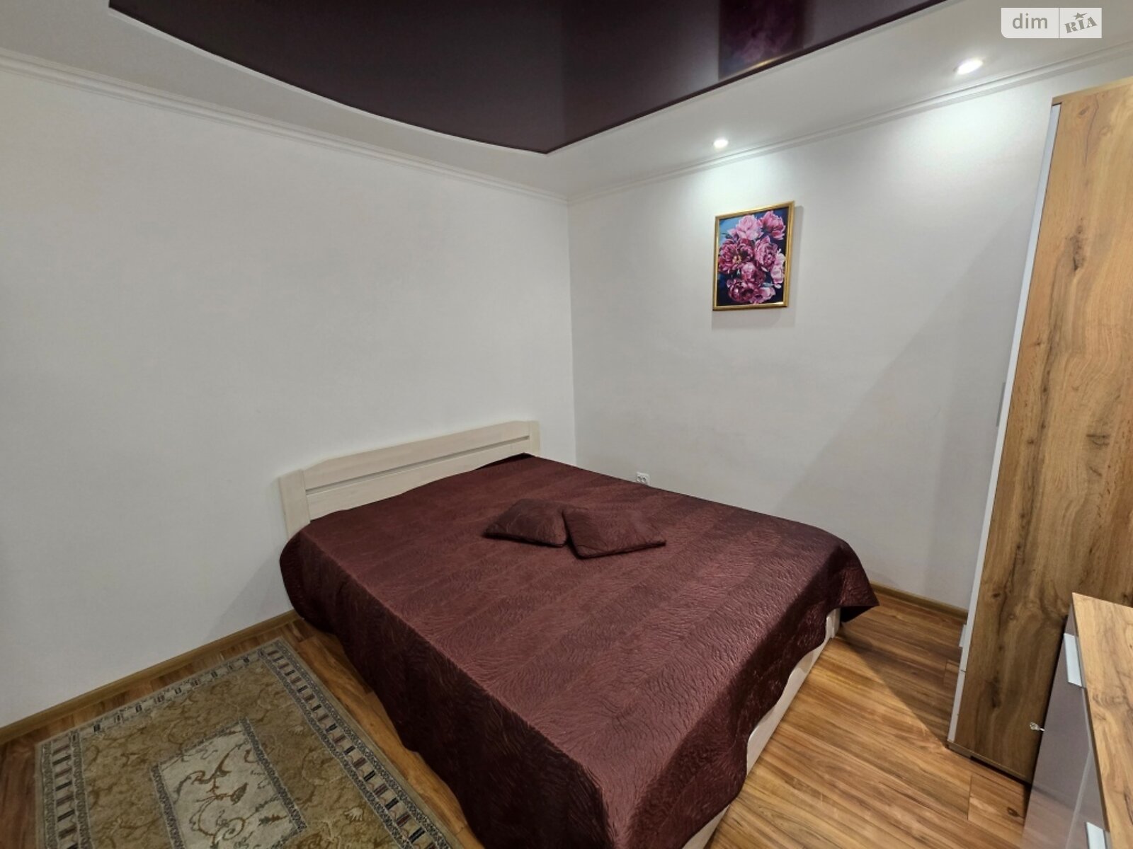 Продаж трикімнатної квартири в Мукачеві, на вул. Росвигівська, фото 1 Продаж трикімнатної квартири в Мукачеві, на вул. Росвигівська, фото 1