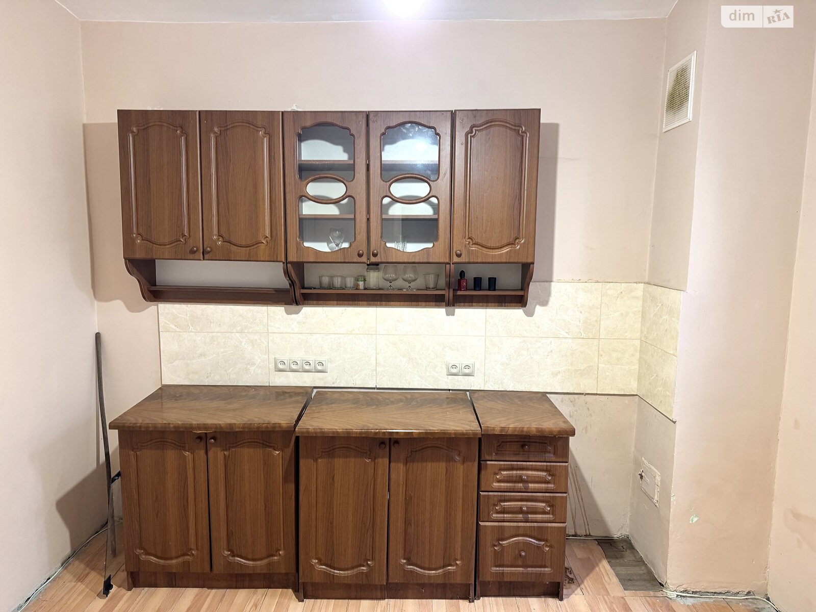 Продаж однокімнатної квартири в Мукачеві, на вул. Олександра Духновича, район Центр фото 1 Продаж однокімнатної квартири в Мукачеві, на вул. Олександра Духновича, район Центр фото 1