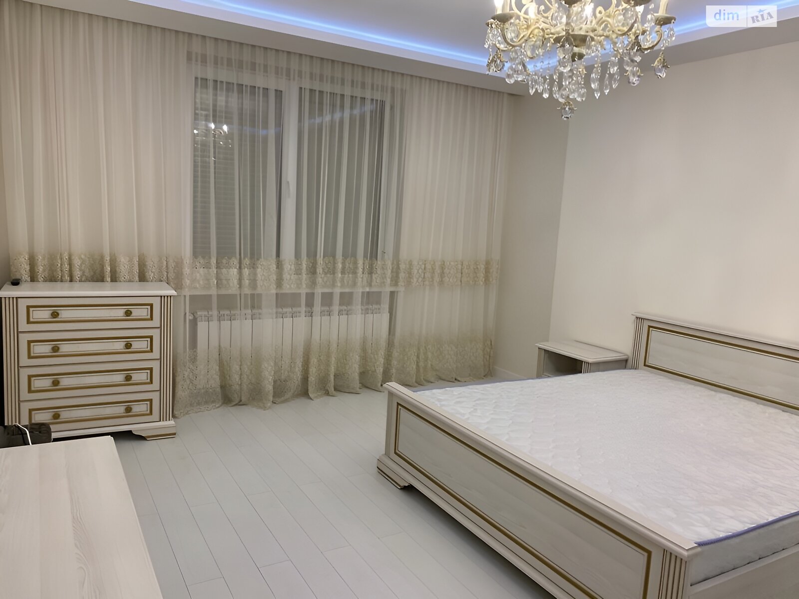 Продажа трехкомнатной квартиры в Мукачеве, на ул. Береговская, район Центр фото 1 Продажа трехкомнатной квартиры в Мукачеве, на ул. Береговская, район Центр фото 1
