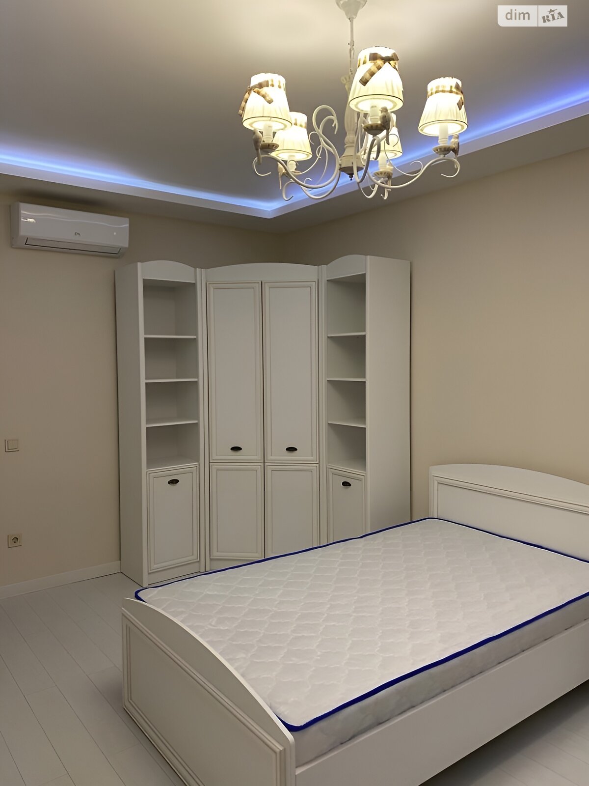 Продажа трехкомнатной квартиры в Мукачеве, на ул. Береговская, район Центр фото 1 Продажа трехкомнатной квартиры в Мукачеве, на ул. Береговская, район Центр фото 1
