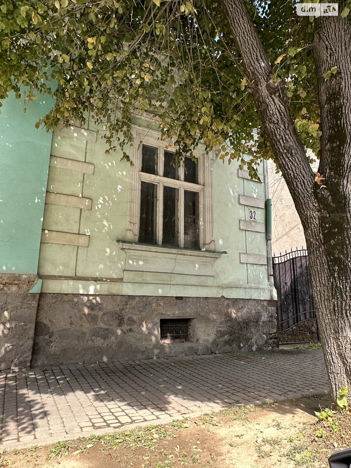 Продажа четырехкомнатной квартиры в Мукачеве, на ул. Ярослава Мудрого 32, район Центр фото 1