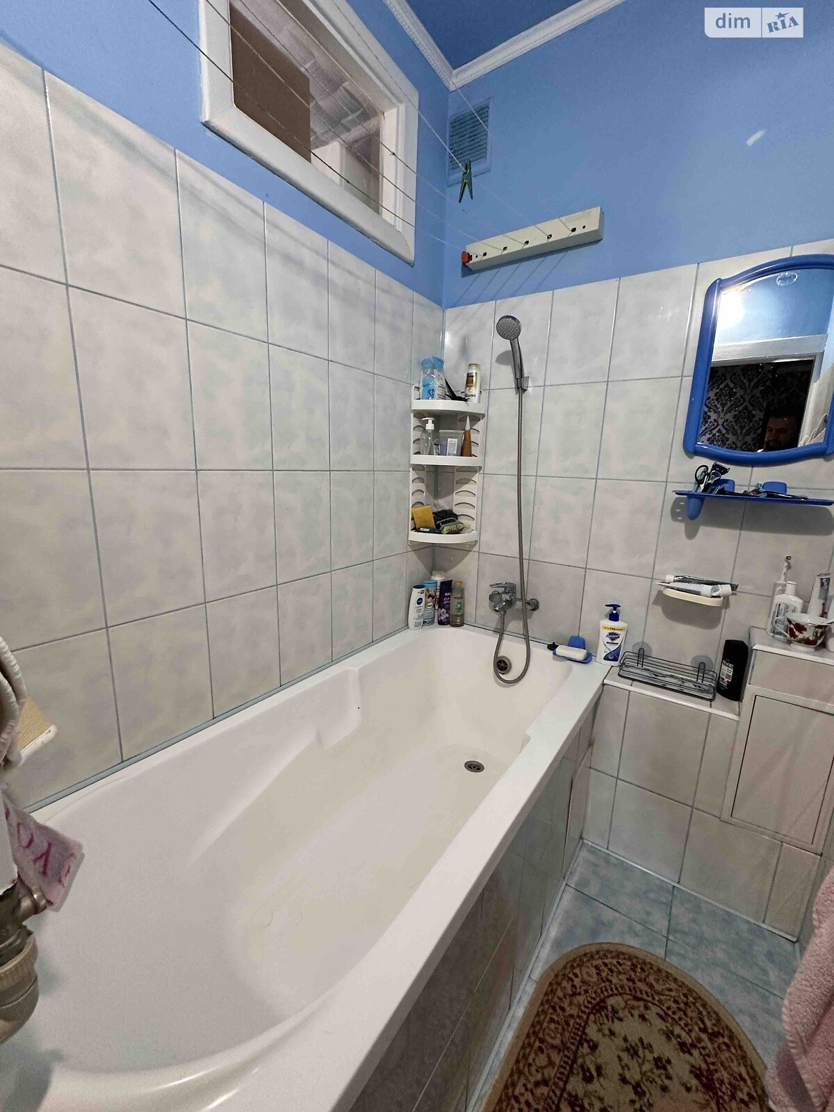 Продаж трикімнатної квартири в Мукачеві, на центр, район Центр фото 1 Продаж трикімнатної квартири в Мукачеві, на центр, район Центр фото 1