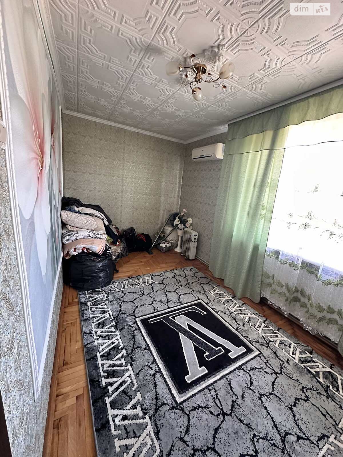 Продаж трикімнатної квартири в Мукачеві, на центр, район Центр фото 1 Продаж трикімнатної квартири в Мукачеві, на центр, район Центр фото 1