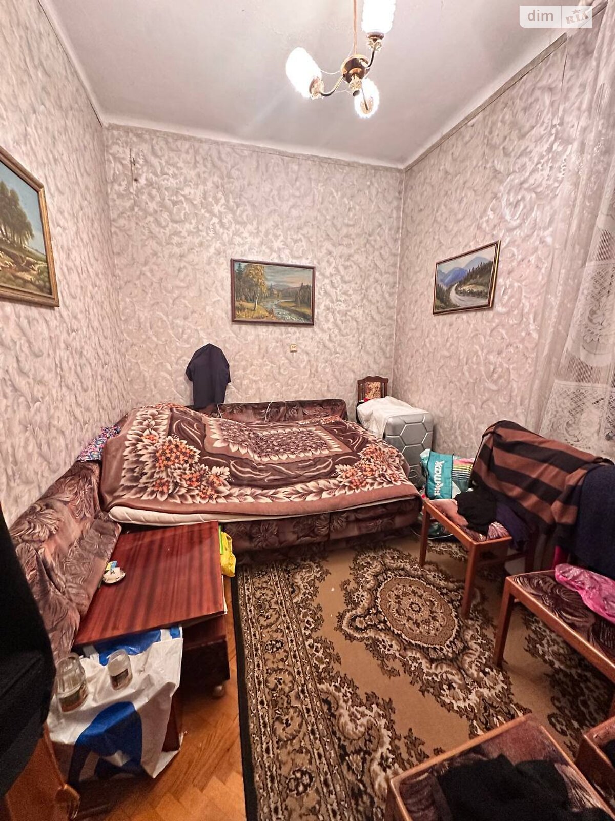 Продаж трикімнатної квартири в Мукачеві, на центр, район Центр фото 1 Продаж трикімнатної квартири в Мукачеві, на центр, район Центр фото 1