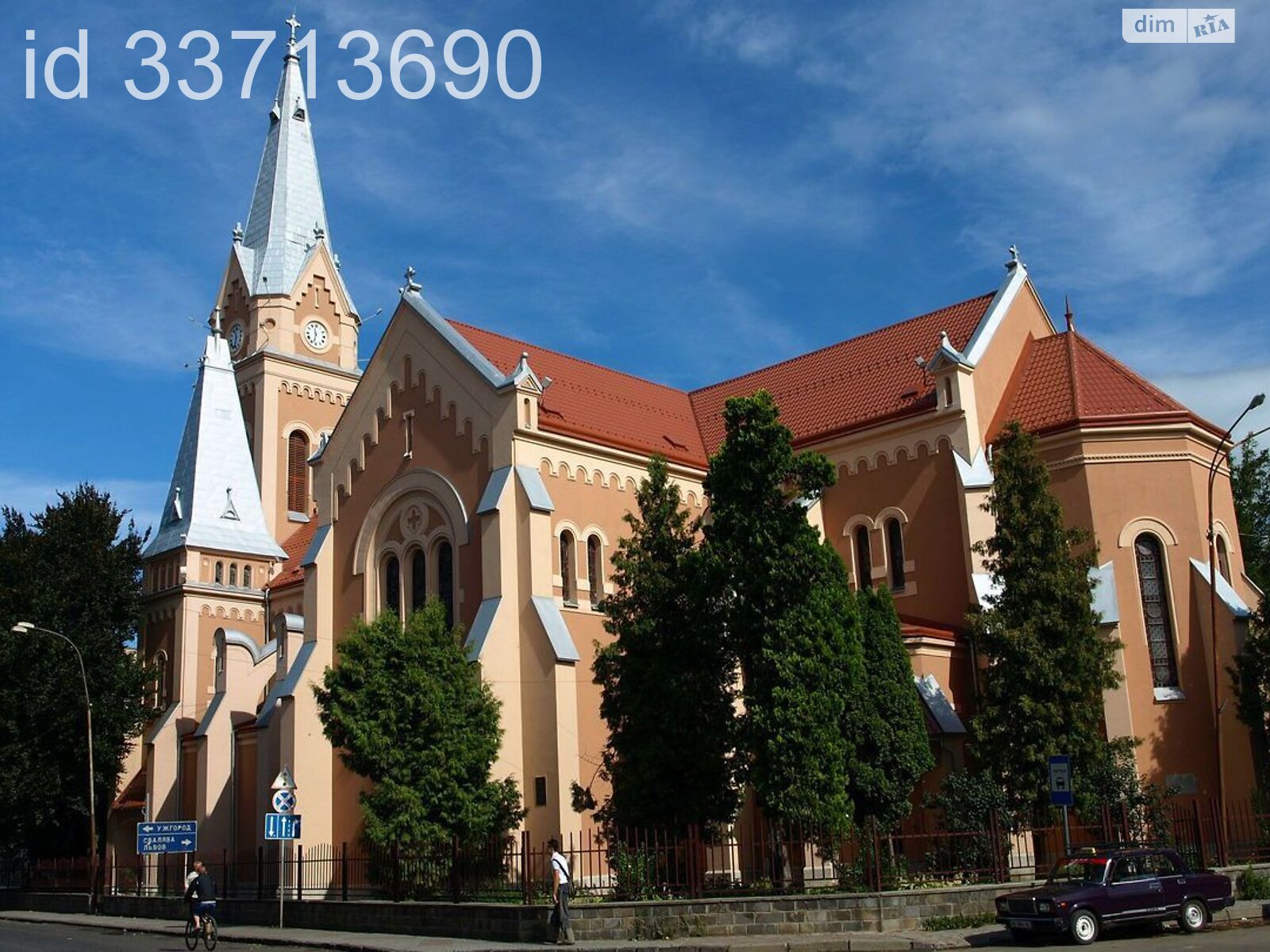 Продаж трикімнатної квартири в Мукачеві, на вул. Латоричний двір 6-1, кв. 5, район Центр фото 1