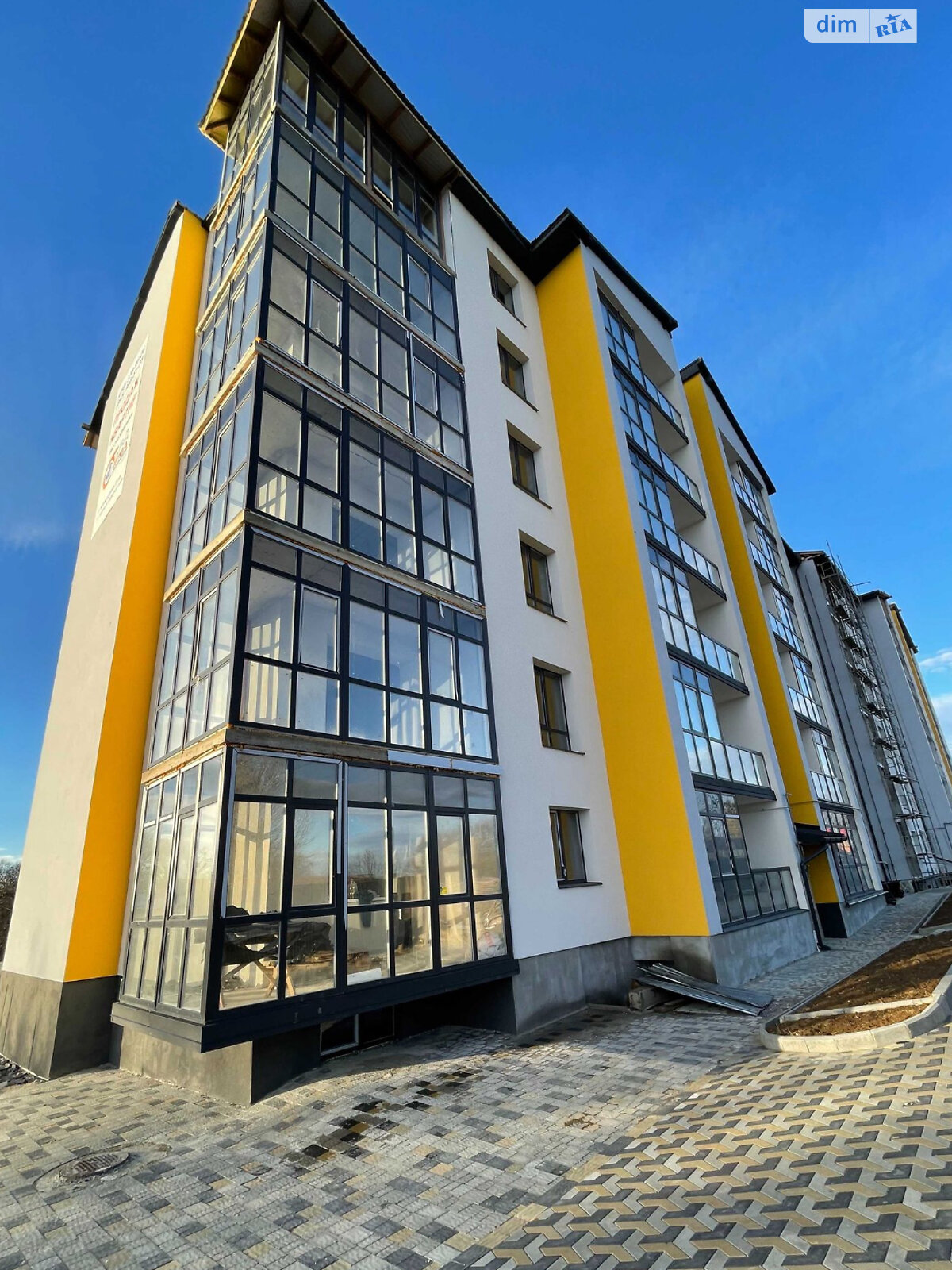 Продаж трикімнатної квартири в Надворній, на вул. Соборна 87, кв. 23, район Надвірна фото 1 Продаж трикімнатної квартири в Надворній, на вул. Соборна 87, кв. 23, район Надвірна фото 1