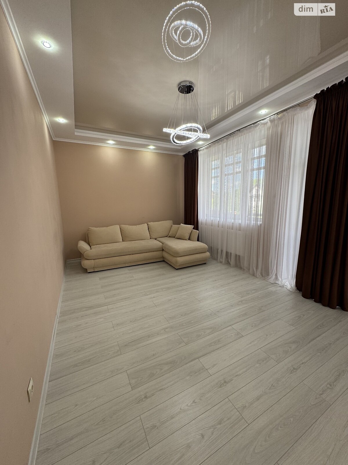 Продаж двокімнатної квартири в Надворній, на вул. Соборна 87, кв. 4, район Надвірна фото 1 Продаж двокімнатної квартири в Надворній, на вул. Соборна 87, кв. 4, район Надвірна фото 1