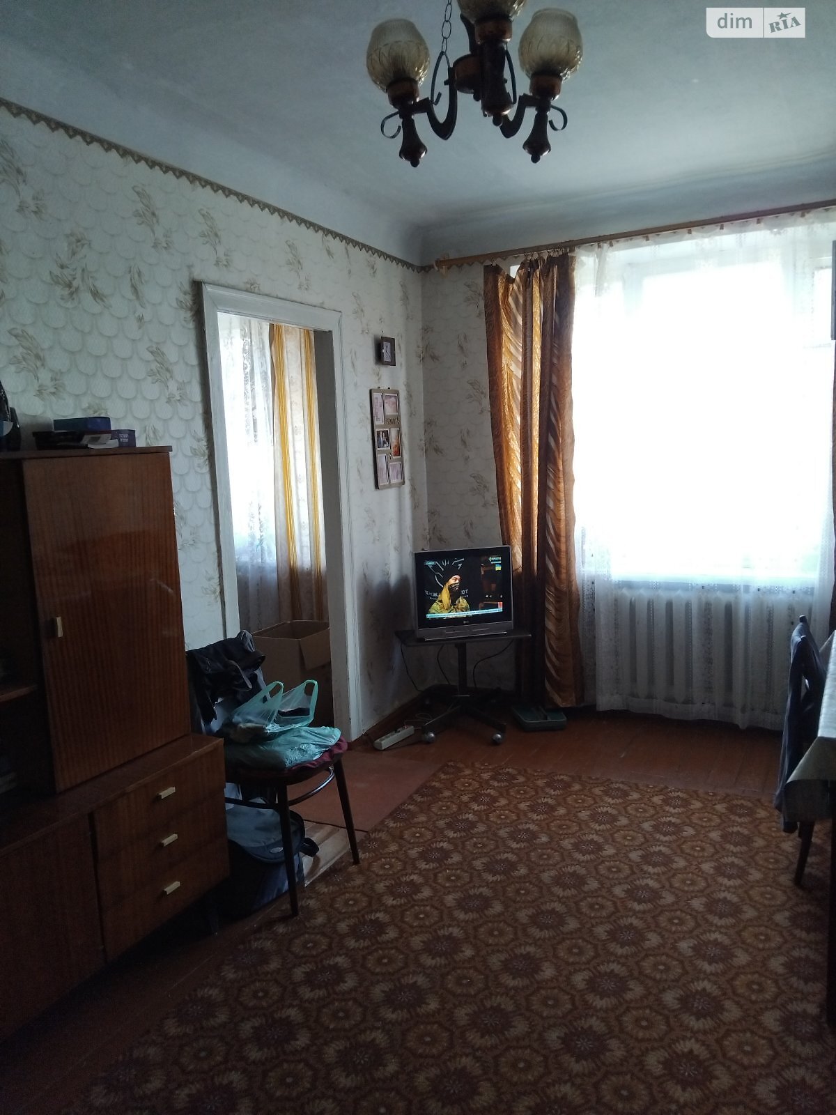 Продаж трикімнатної квартири в Ніжині, на вул. Космонавтів, фото 1 Продаж трикімнатної квартири в Ніжині, на вул. Космонавтів, фото 1