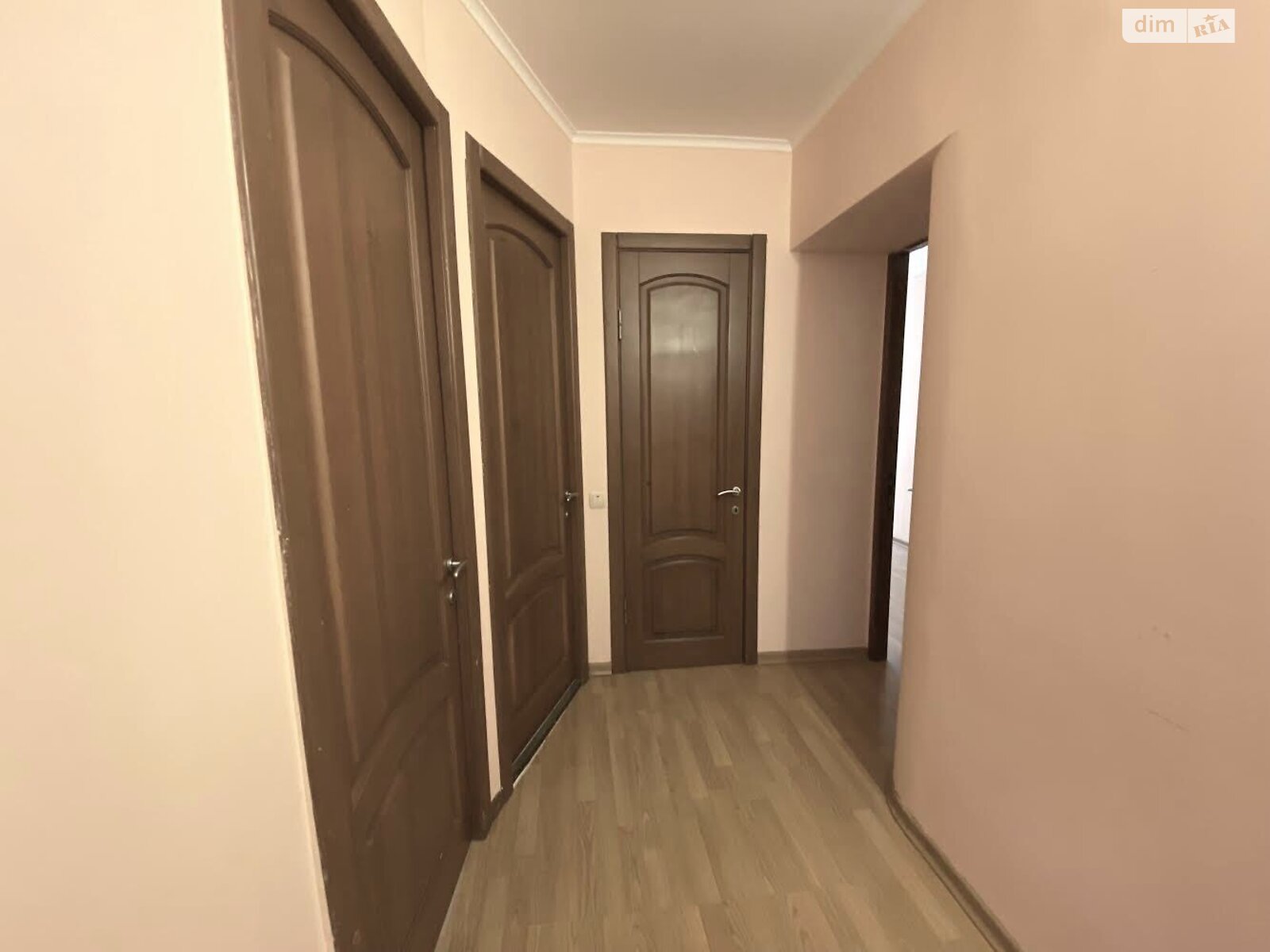 Продаж трикімнатної квартири в Миколаєві, на вул. 6-а Слобідська, район Інгульський фото 1 Продаж трикімнатної квартири в Миколаєві, на вул. 6-а Слобідська, район Інгульський фото 1