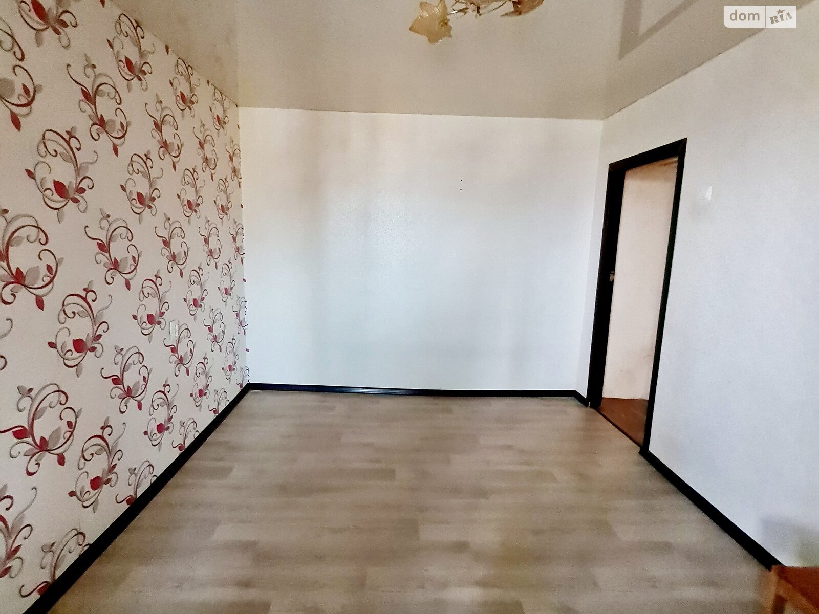 Продаж трикімнатної квартири в Миколаєві, на вул. Казарського, район Інгульський фото 1 Продаж трикімнатної квартири в Миколаєві, на вул. Казарського, район Інгульський фото 1