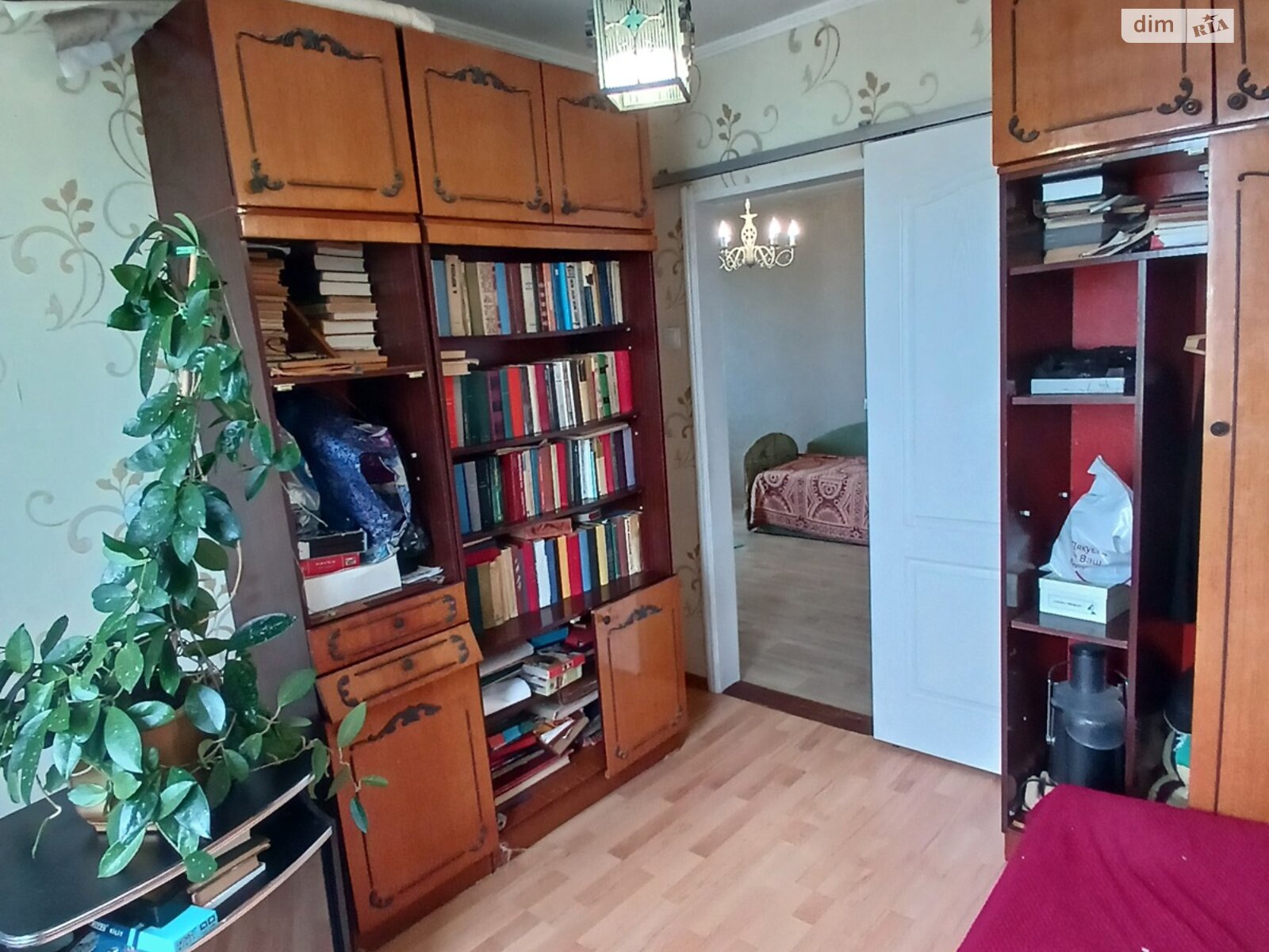 Продажа четырехкомнатной квартиры в Николаеве, на ул. Космонавтов, район Ингульский фото 1 Продажа четырехкомнатной квартиры в Николаеве, на ул. Космонавтов, район Ингульский фото 1