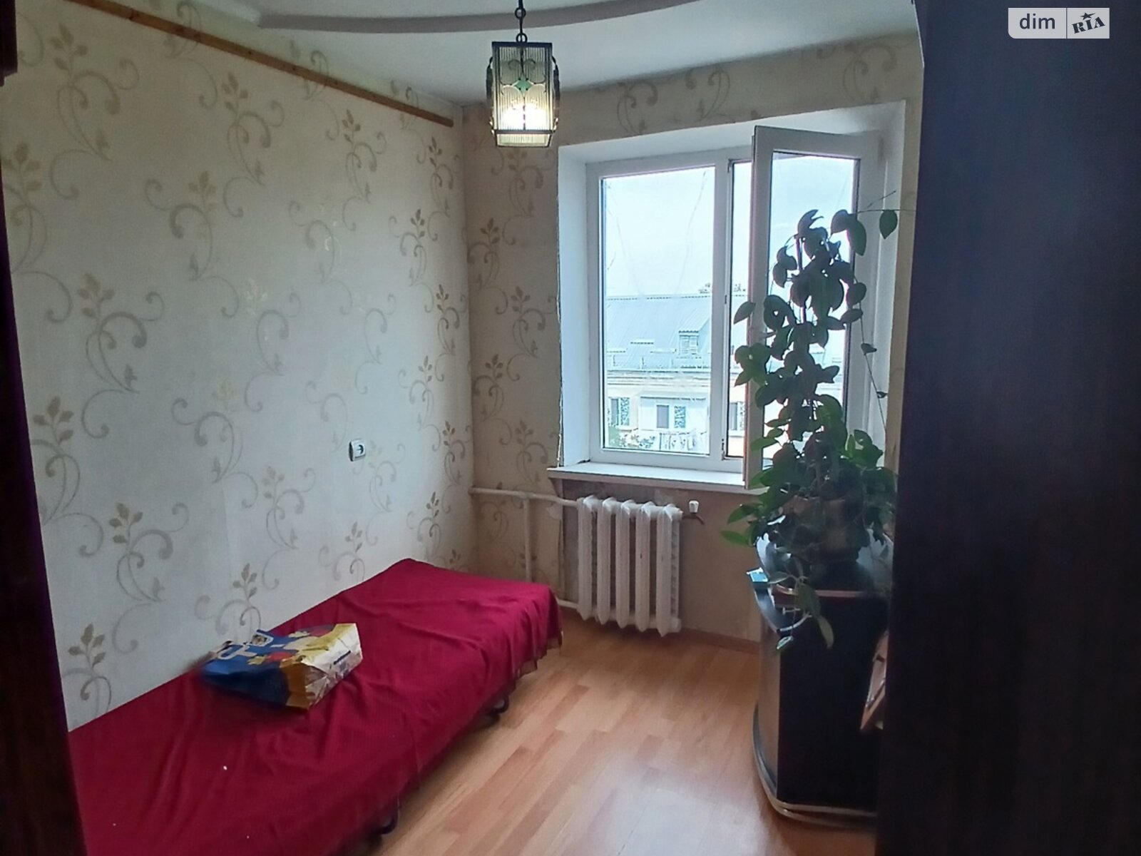 Продажа четырехкомнатной квартиры в Николаеве, на ул. Космонавтов, район Ингульский фото 1 Продажа четырехкомнатной квартиры в Николаеве, на ул. Космонавтов, район Ингульский фото 1