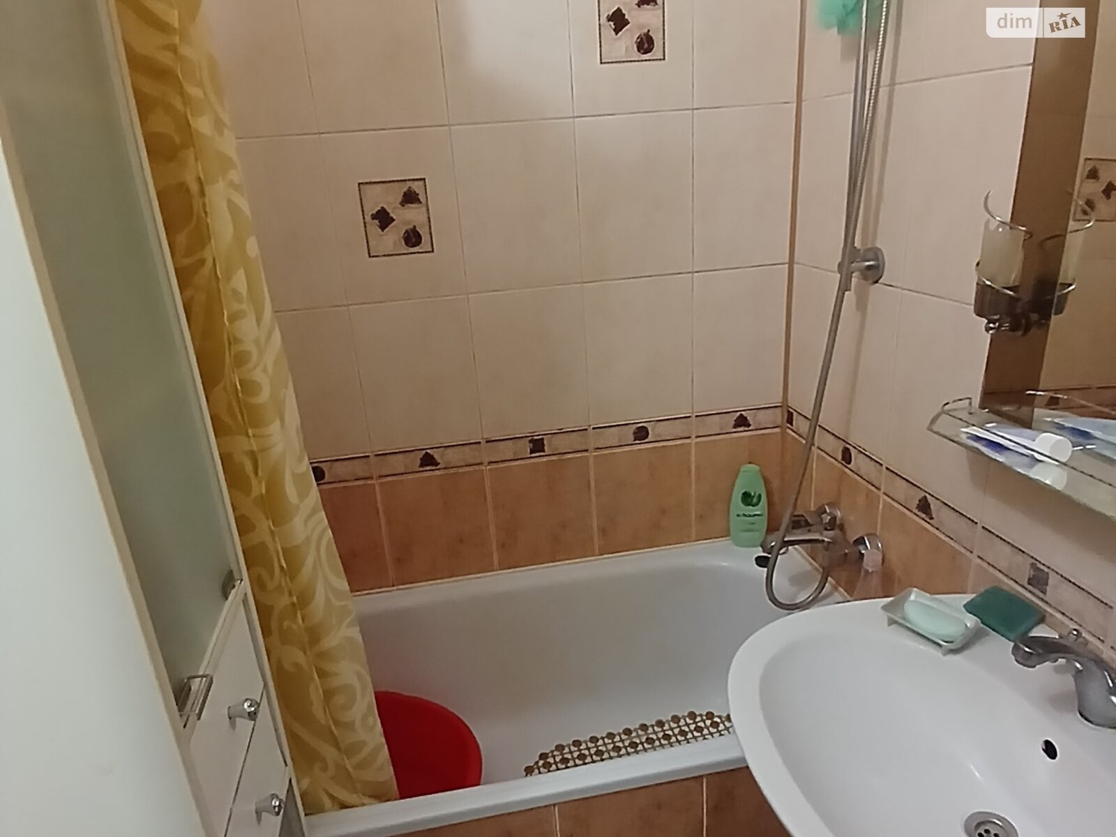 Продажа четырехкомнатной квартиры в Николаеве, на ул. Космонавтов, район Ингульский фото 1 Продажа четырехкомнатной квартиры в Николаеве, на ул. Космонавтов, район Ингульский фото 1