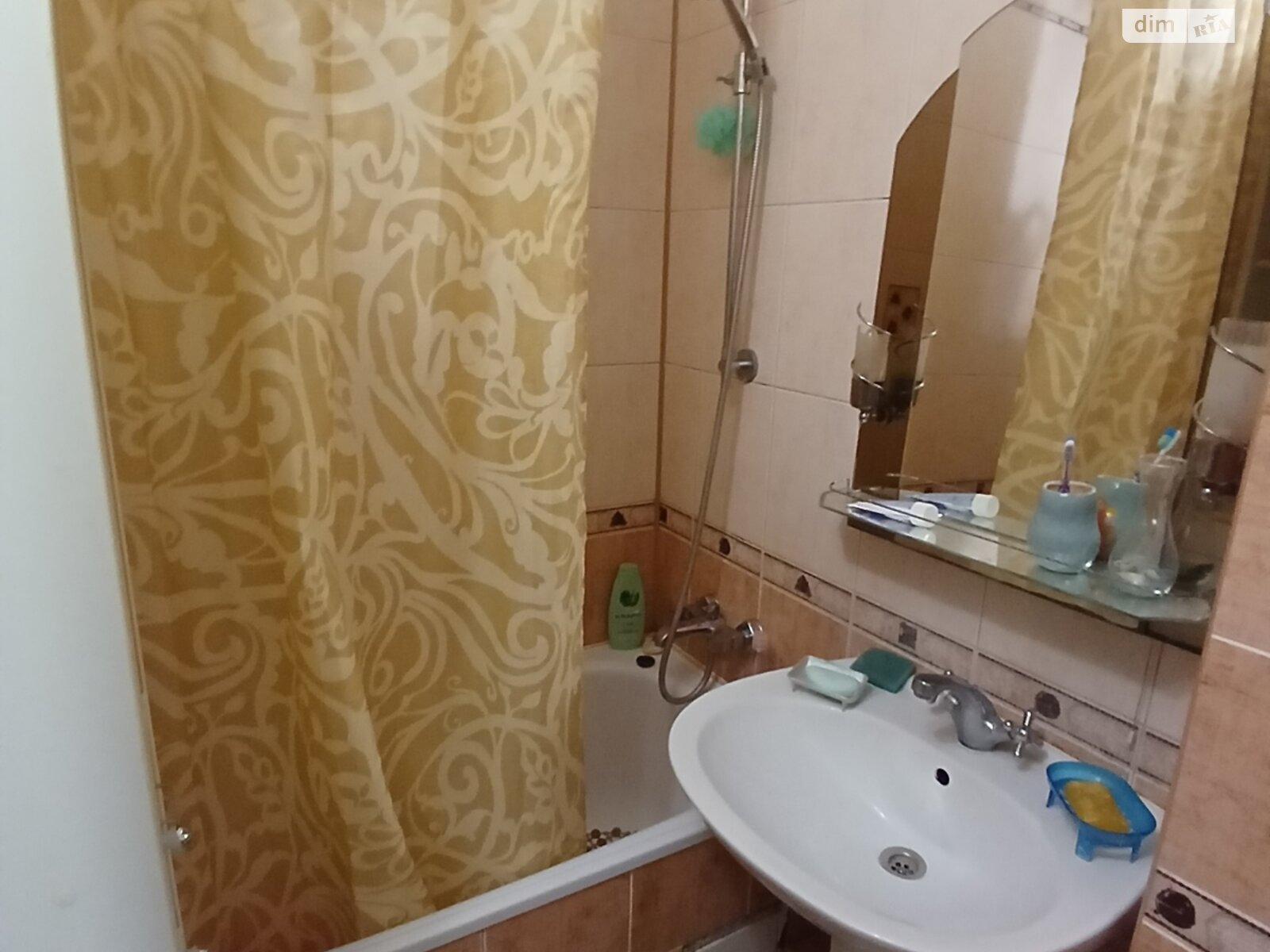 Продажа четырехкомнатной квартиры в Николаеве, на ул. Космонавтов, район Ингульский фото 1 Продажа четырехкомнатной квартиры в Николаеве, на ул. Космонавтов, район Ингульский фото 1