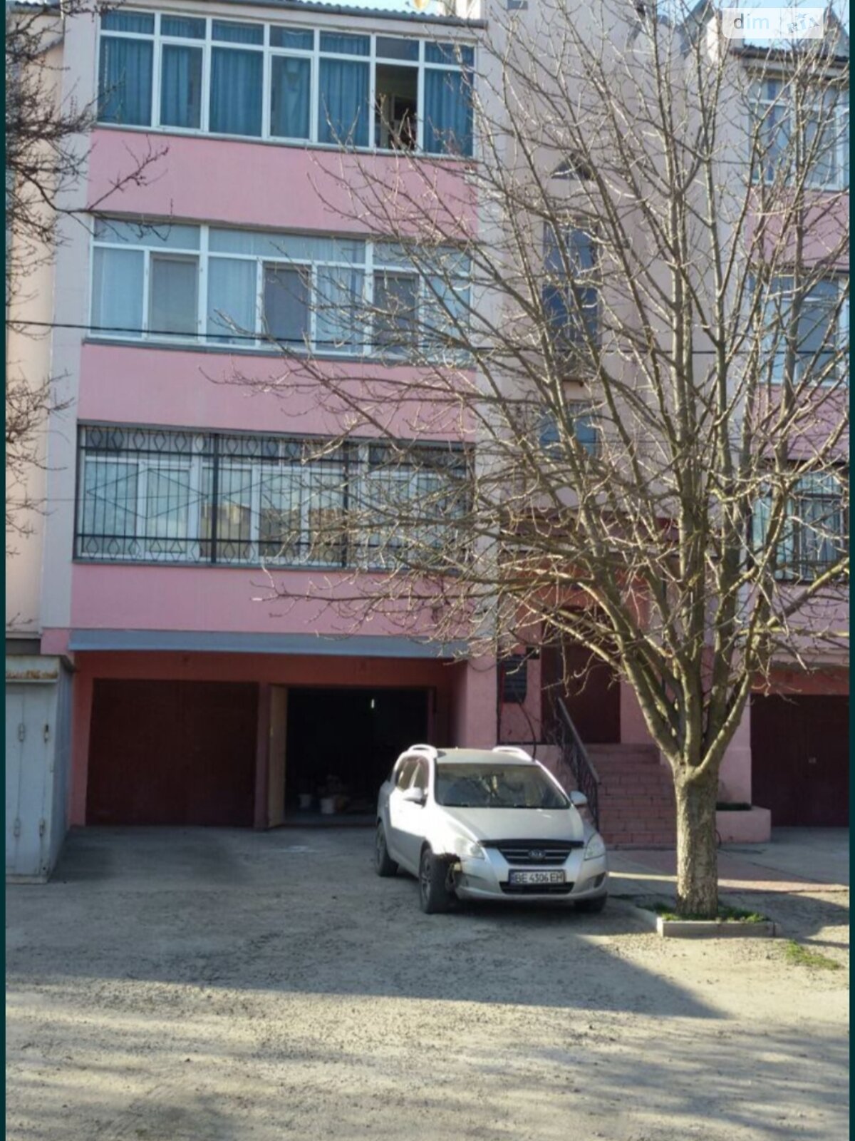 Продажа пятикомнатной квартиры в Николаеве, на ул. Линия 9-я, район Ингульский фото 1 Продажа пятикомнатной квартиры в Николаеве, на ул. Линия 9-я, район Ингульский фото 1