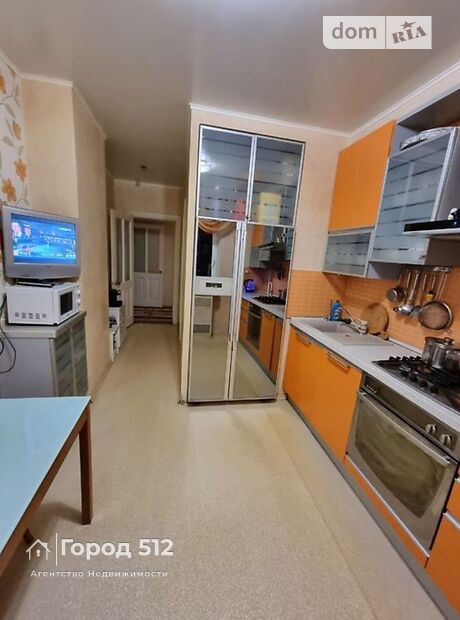 Продаж чотирикімнатної квартири в Миколаєві, на 11-а вул. Поздовжня, район Проспект Миру фото 1 Продаж чотирикімнатної квартири в Миколаєві, на 11-а вул. Поздовжня, район Проспект Миру фото 1