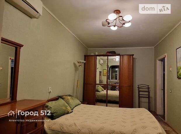 Продаж чотирикімнатної квартири в Миколаєві, на 11-а вул. Поздовжня, район Проспект Миру фото 1 Продаж чотирикімнатної квартири в Миколаєві, на 11-а вул. Поздовжня, район Проспект Миру фото 1
