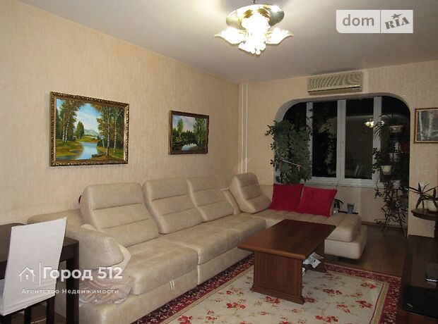 Продаж чотирикімнатної квартири в Миколаєві, на 11-а вул. Поздовжня, район Проспект Миру фото 1 Продаж чотирикімнатної квартири в Миколаєві, на 11-а вул. Поздовжня, район Проспект Миру фото 1