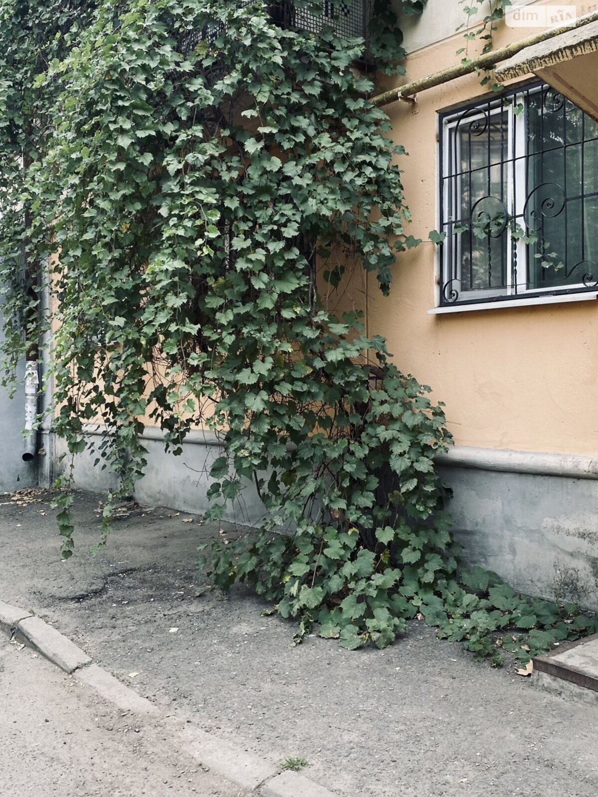 Продаж трикімнатної квартири в Миколаєві, на вул. Будівельників 14Б, район Інгульський фото 1
