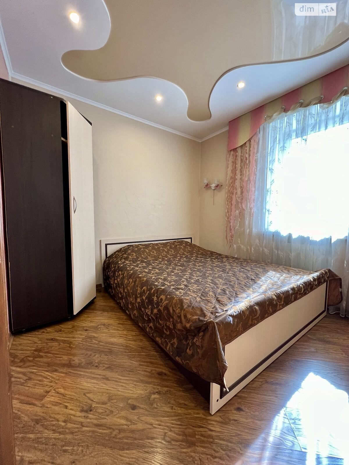 Продажа трехкомнатной квартиры в Николаеве, на просп. Центральный 261, район Центр фото 1