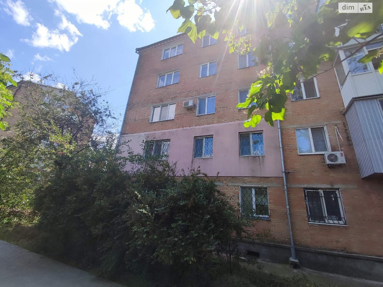 Продажа трехкомнатной квартиры в Николаеве, на ул. Южная 27, район Ингульский фото 1 Продажа трехкомнатной квартиры в Николаеве, на ул. Южная 27, район Ингульский фото 1