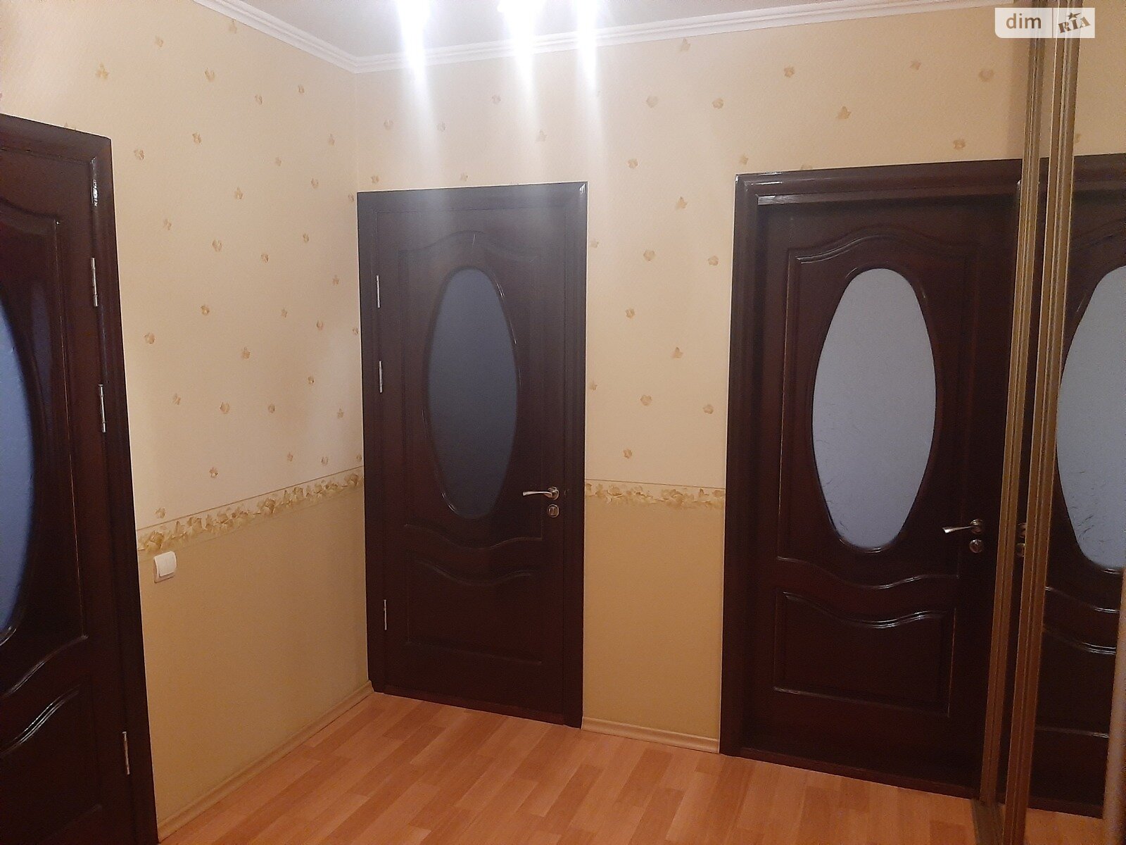 Продажа трехкомнатной квартиры в Николаеве, на ул. Китобоев, фото 1