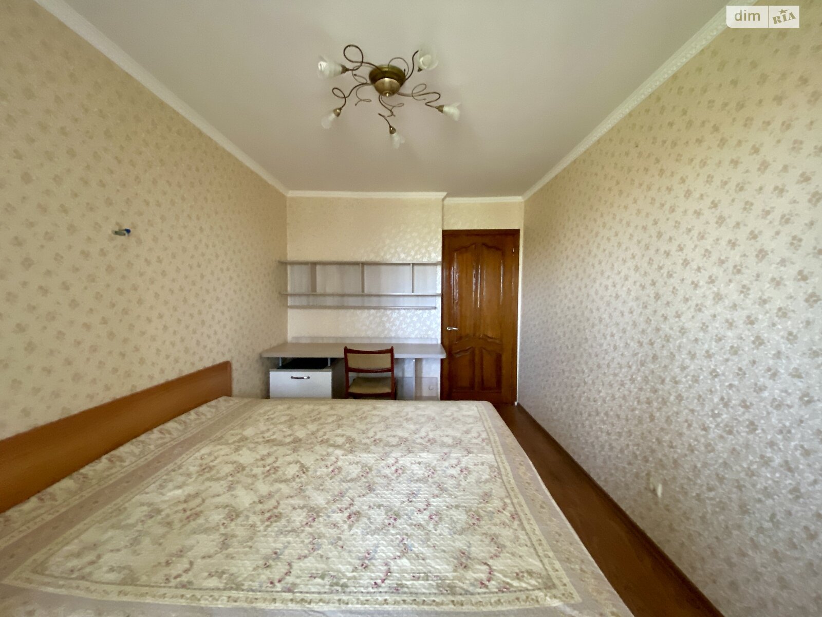 Продажа трехкомнатной квартиры в Николаеве, на просп. Корабелов 12, район Корабельный фото 1