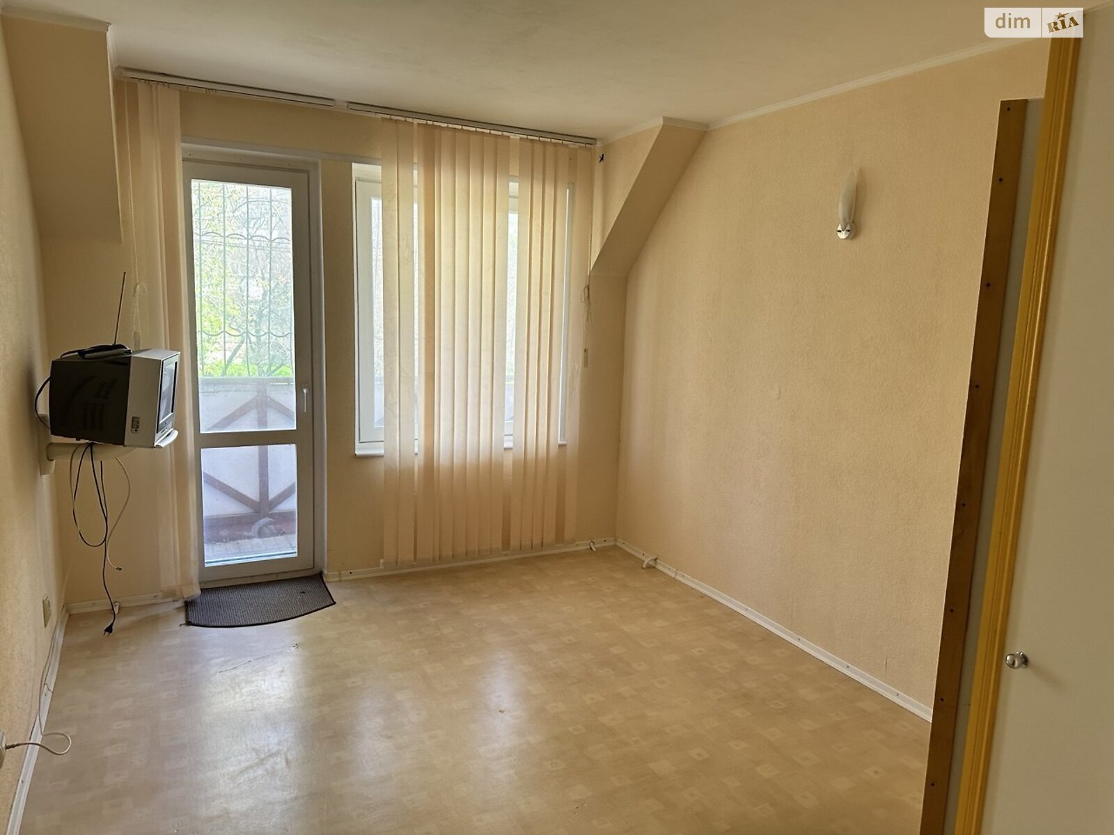 Продажа трехкомнатной квартиры в Николаеве, на ул. Океановская 32, район Корабельный фото 1 Продажа трехкомнатной квартиры в Николаеве, на ул. Океановская 32, район Корабельный фото 1