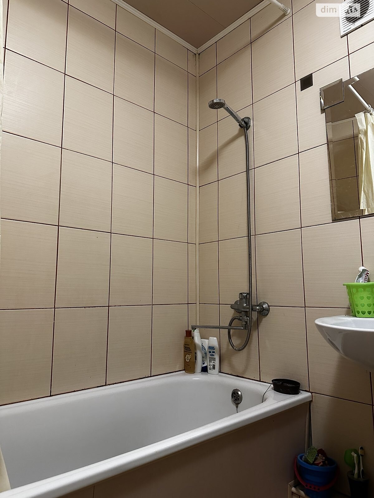 Продаж трикімнатної квартири в Миколаєві, на вул. Олега Ольжича 5А, район Корабельний фото 1 Продаж трикімнатної квартири в Миколаєві, на вул. Олега Ольжича 5А, район Корабельний фото 1