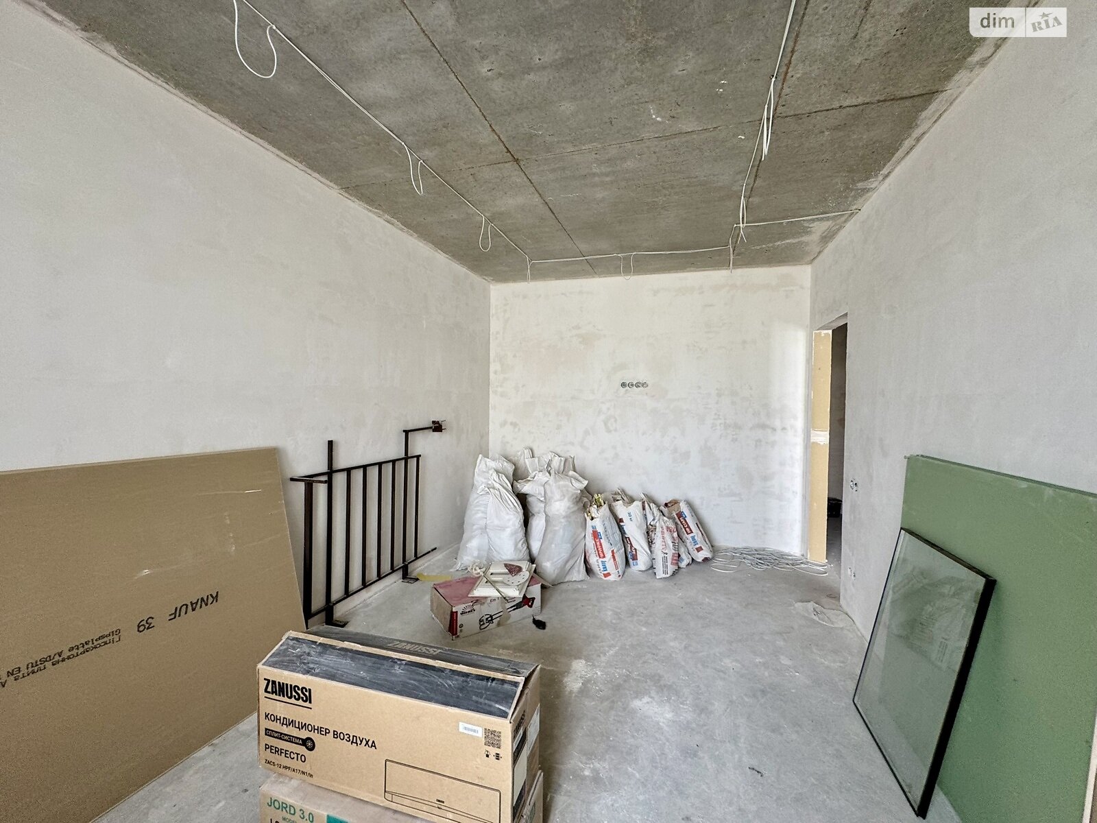 Продаж трикімнатної квартири в Миколаєві, на вул. Лазурна 9 корпус 21, район Намив фото 1