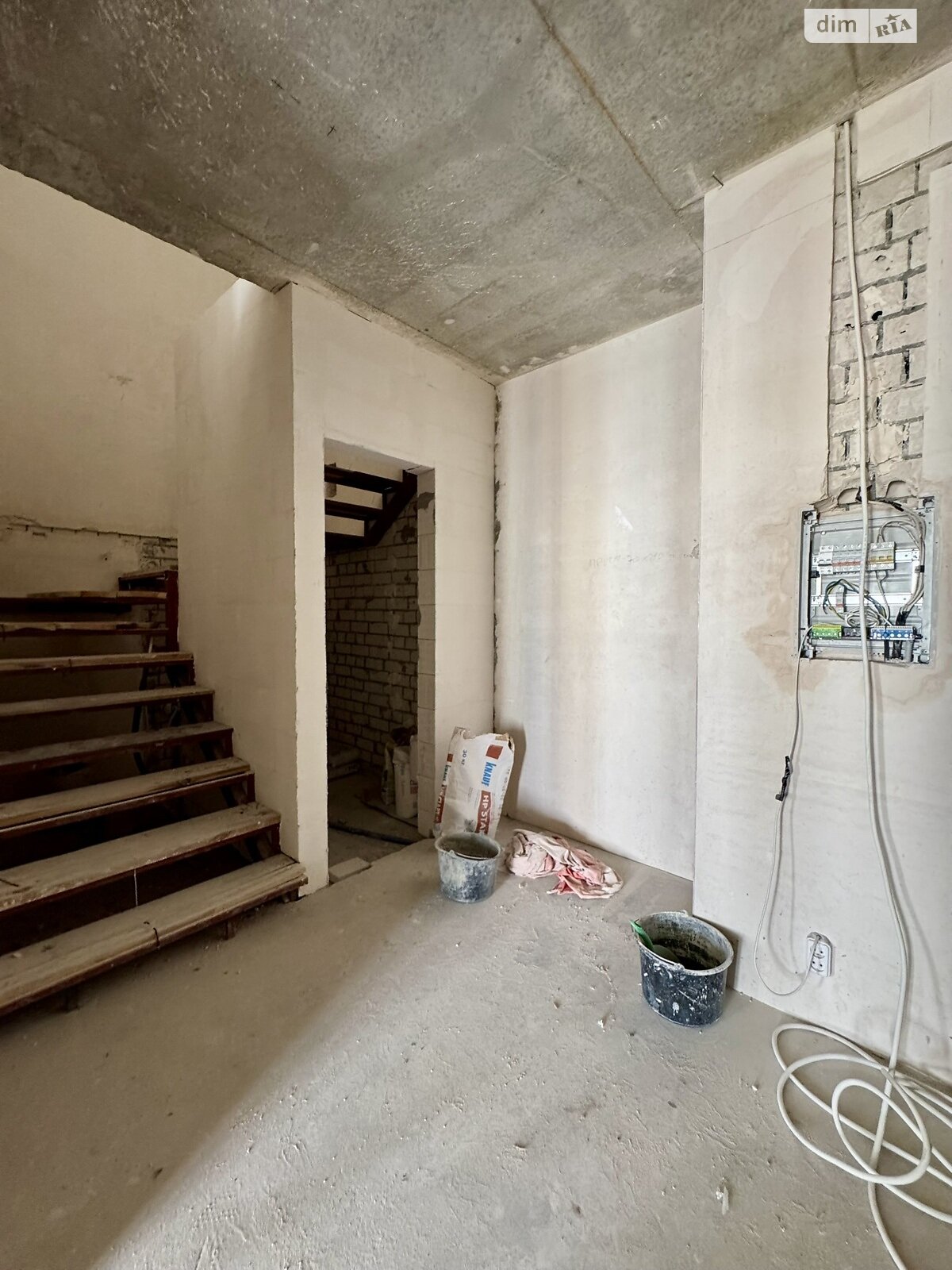 Продаж трикімнатної квартири в Миколаєві, на вул. Лазурна 9 корпус 21, район Намив фото 1