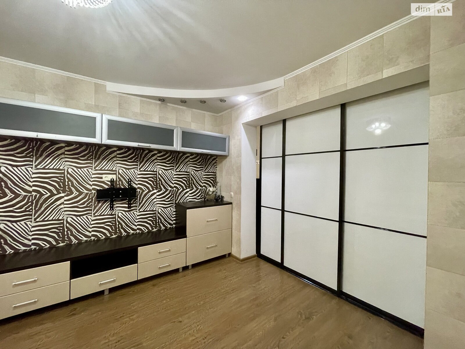 Продаж двокімнатної квартири в Миколаєві, на вул. Лазурна, район Намив фото 1