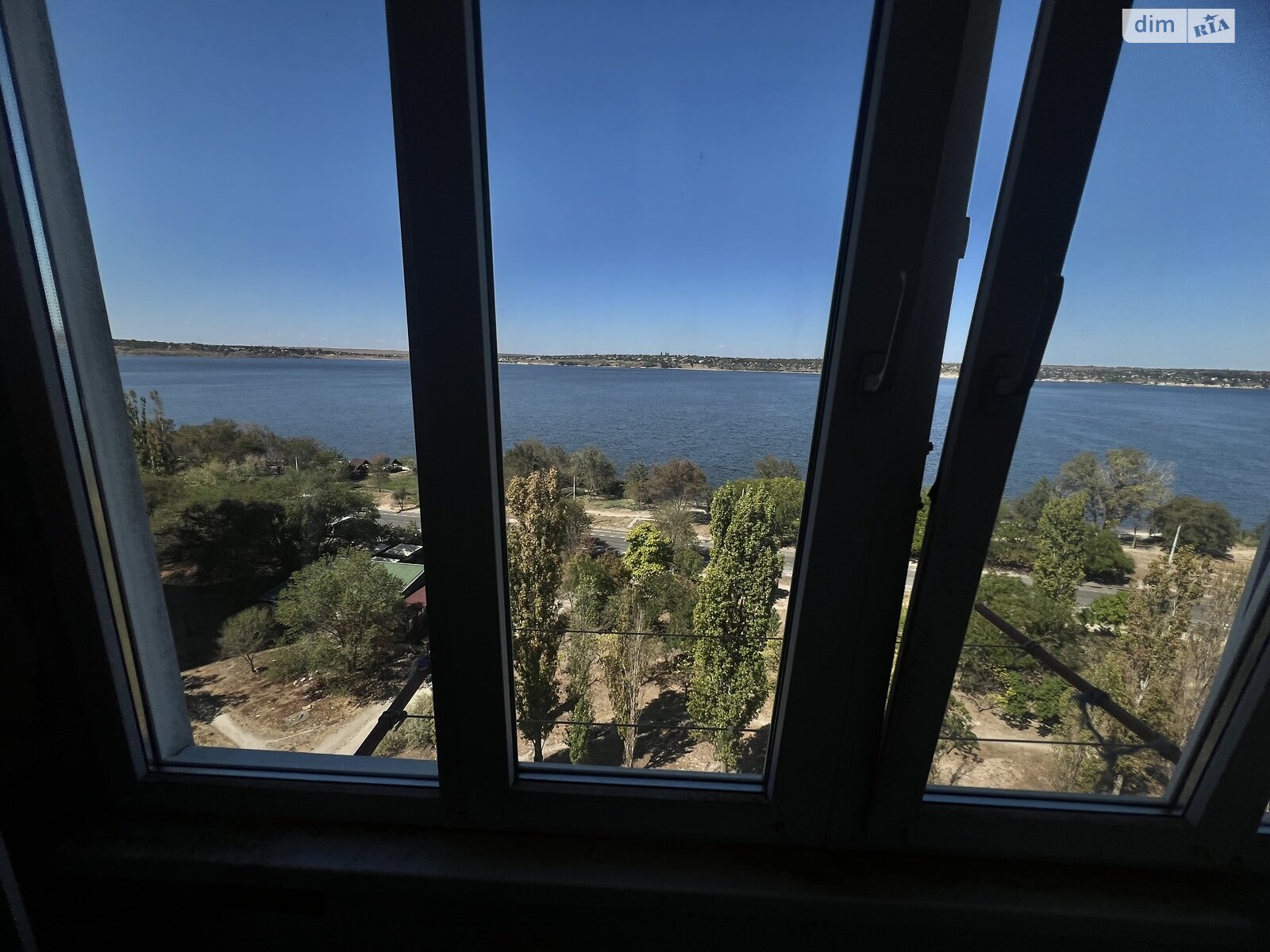 Продажа однокомнатной квартиры в Николаеве, на ул. Лазурная, район Намыв фото 1 Продажа однокомнатной квартиры в Николаеве, на ул. Лазурная, район Намыв фото 1