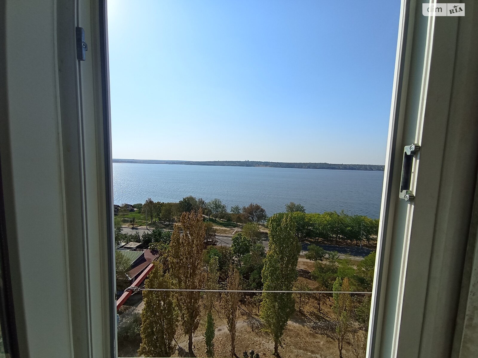 Продажа однокомнатной квартиры в Николаеве, на ул. Лазурная, район Намыв фото 1 Продажа однокомнатной квартиры в Николаеве, на ул. Лазурная, район Намыв фото 1