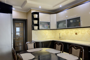 Продажа трехкомнатной квартиры в Николаеве, на ул. Лазурная, район Намыв фото 2