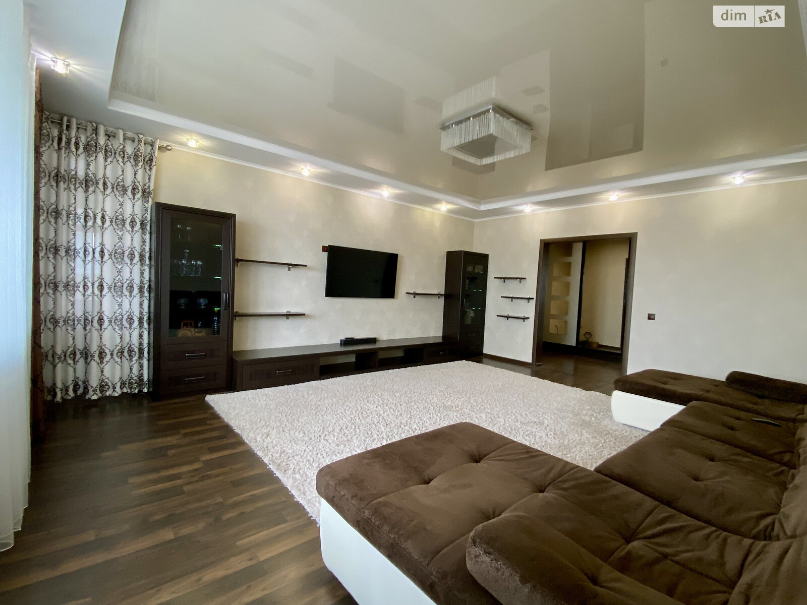 Продажа трехкомнатной квартиры в Николаеве, на ул. Лазурная, район Намыв фото 1