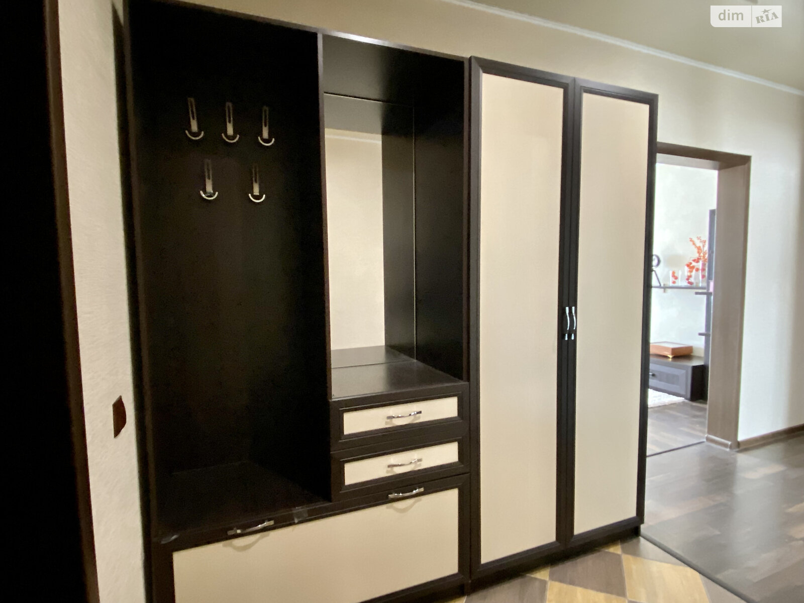 Продажа трехкомнатной квартиры в Николаеве, на ул. Лазурная, район Намыв фото 1