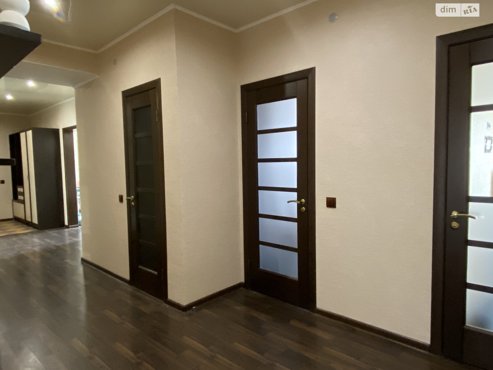 Продажа трехкомнатной квартиры в Николаеве, на ул. Лазурная, район Намыв фото 1