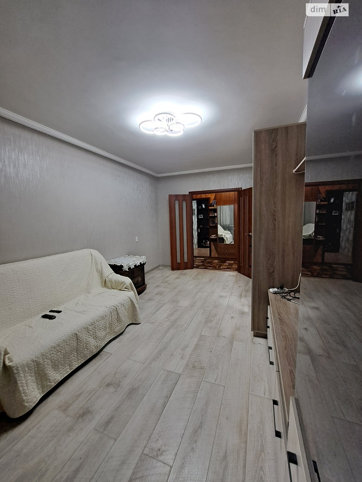 Продажа четырехкомнатной квартиры в Николаеве, на ул. Озерная, район Намыв фото 1 Продажа четырехкомнатной квартиры в Николаеве, на ул. Озерная, район Намыв фото 1