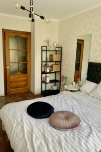 Продаж трикімнатної квартири в Миколаєві, на вул. Озерна 2, район Намив фото 2