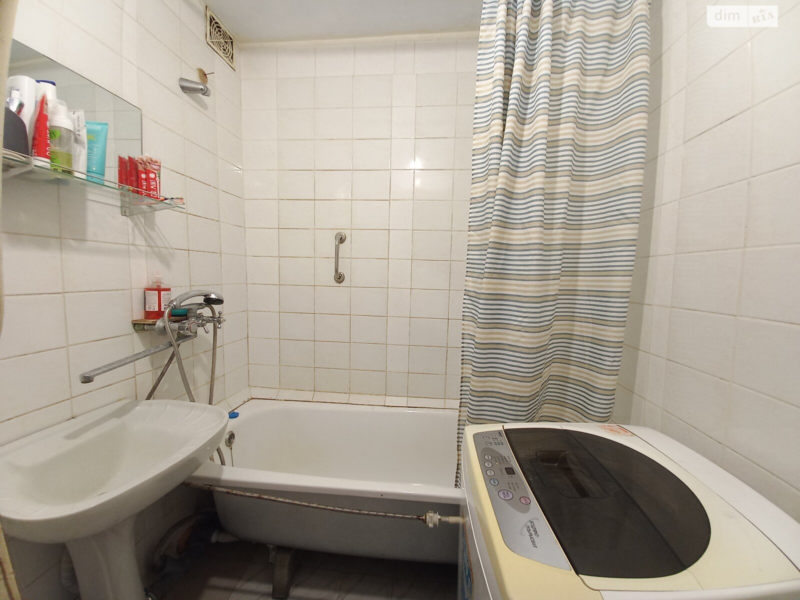 Продаж трикімнатної квартири в Миколаєві, на вул. Озерна 15Б, район Намив фото 1 Продаж трикімнатної квартири в Миколаєві, на вул. Озерна 15Б, район Намив фото 1