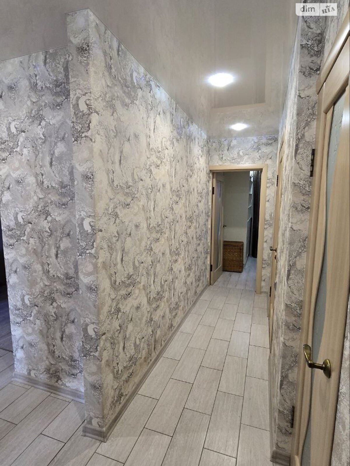 Продажа четырехкомнатной квартиры в Николаеве, на ул. Озерная 35, район Намыв фото 1 Продажа четырехкомнатной квартиры в Николаеве, на ул. Озерная 35, район Намыв фото 1