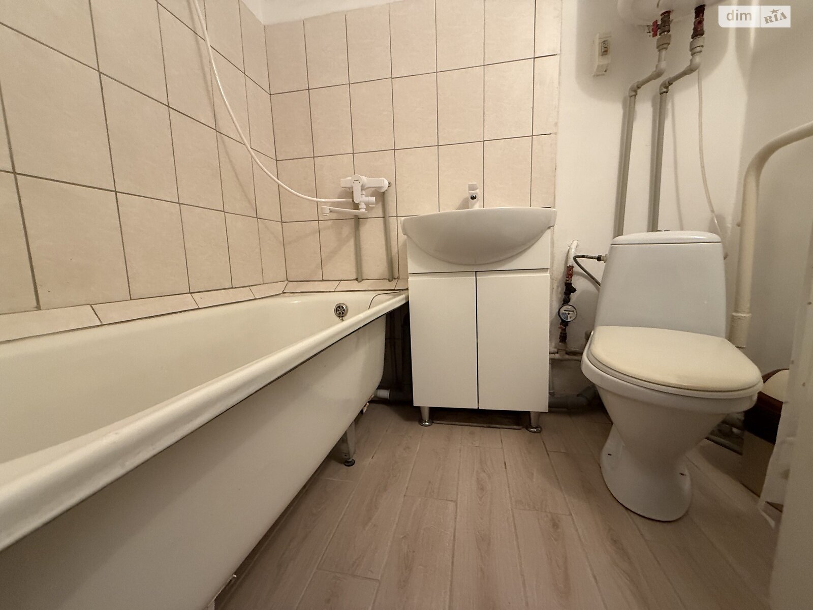 Продаж однокімнатної квартири в Миколаєві, на вул. Озерна 11, район Намив фото 1