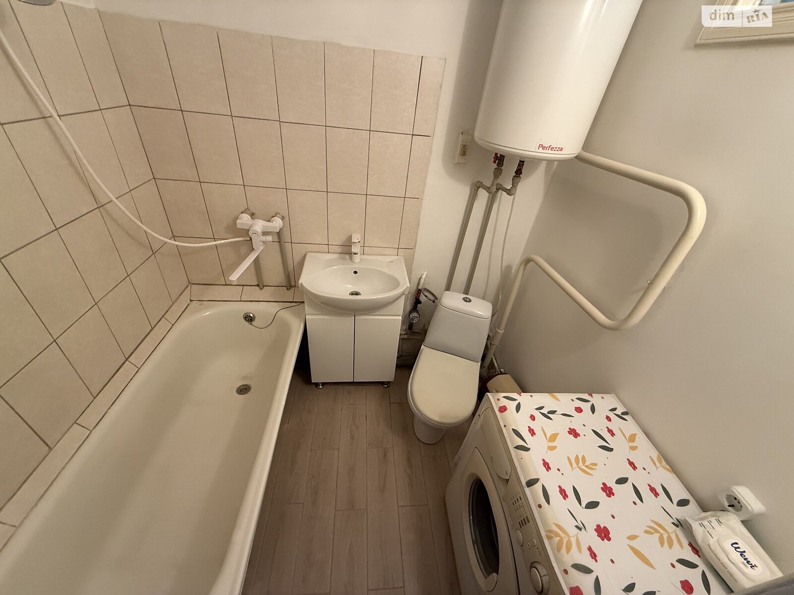 Продаж однокімнатної квартири в Миколаєві, на вул. Озерна 11, район Намив фото 1