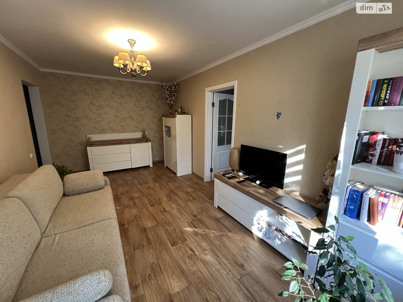 Продажа трехкомнатной квартиры в Николаеве, на просп. Мира 48, район Новый Водопой фото 1 Продажа трехкомнатной квартиры в Николаеве, на просп. Мира 48, район Новый Водопой фото 1