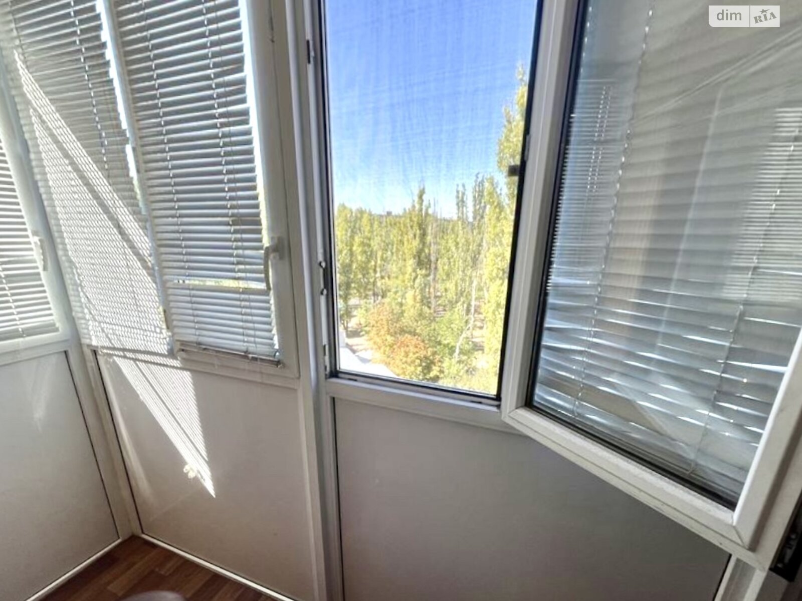 Продаж трикімнатної квартири в Миколаєві, на просп. Миру, район Новий Водопій фото 1