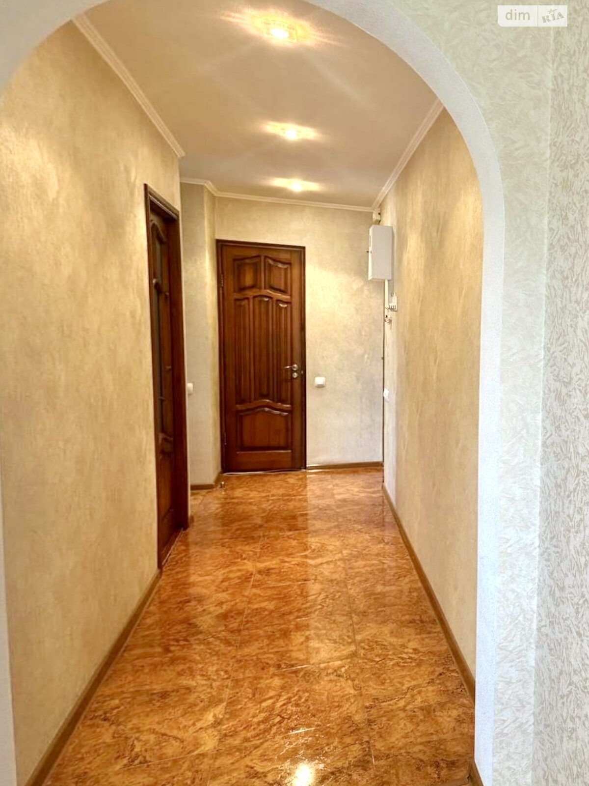 Продаж трикімнатної квартири в Миколаєві, на просп. Миру, район Новий Водопій фото 1