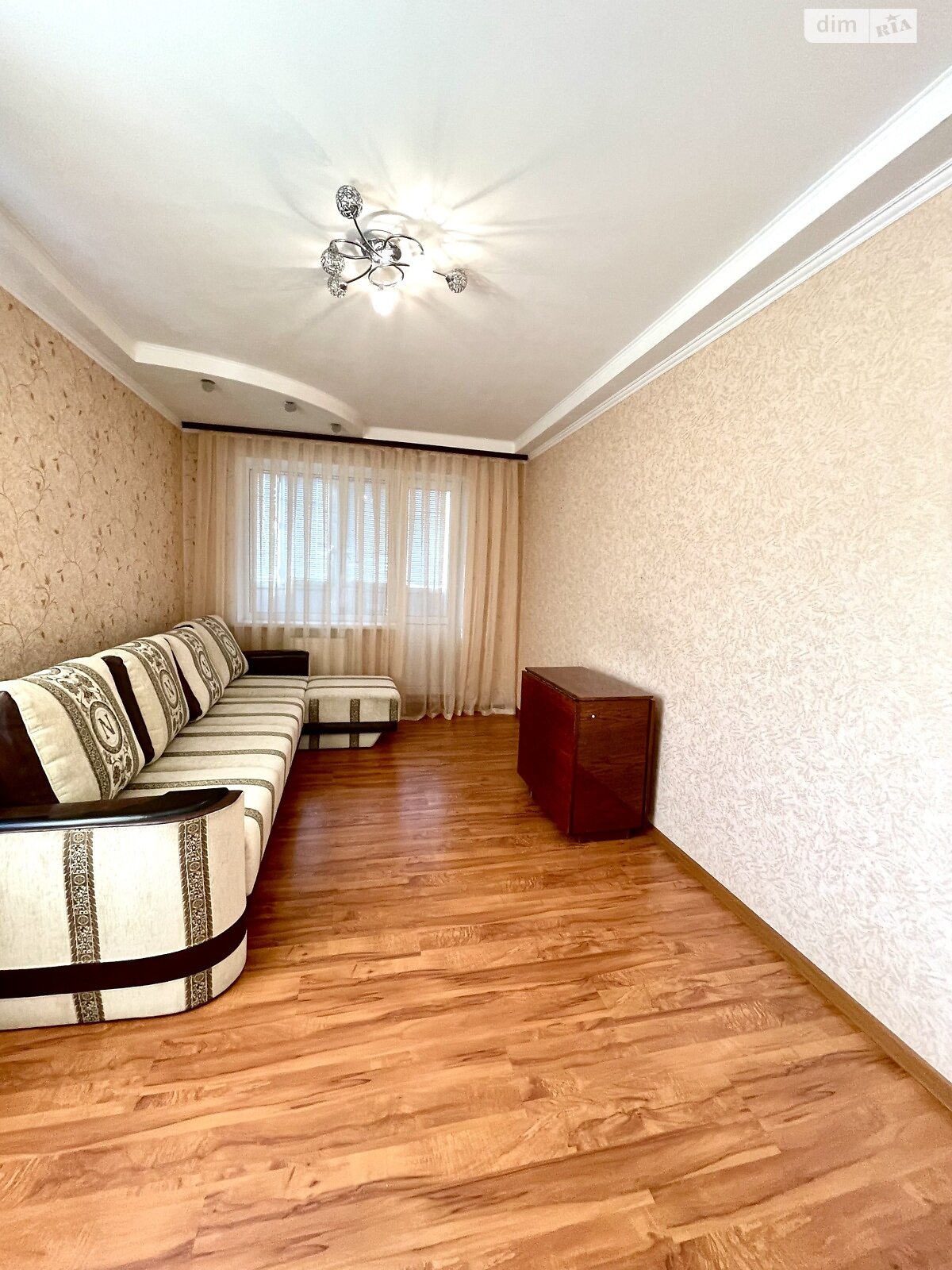 Продаж трикімнатної квартири в Миколаєві, на просп. Миру, район Новий Водопій фото 1