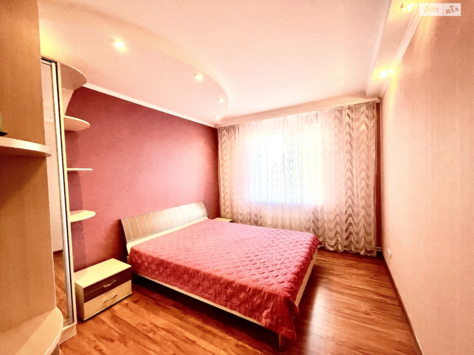 Продаж трикімнатної квартири в Миколаєві, на просп. Миру, район Новий Водопій фото 1